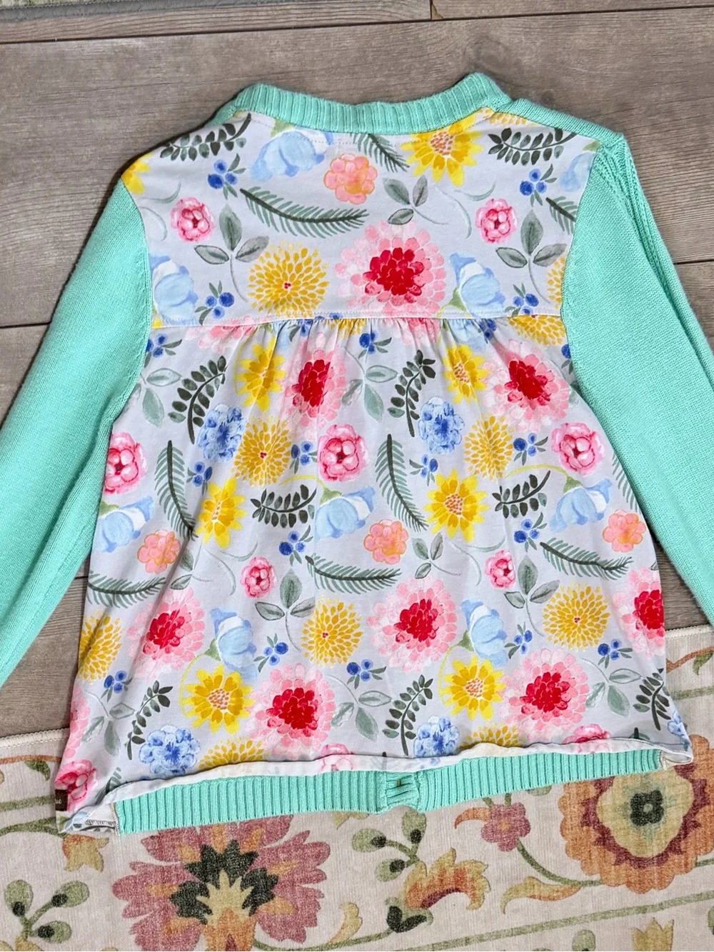Matilda Jane Girls Vibrant Floral Cardigan Sweater Size 10 Happy and Free